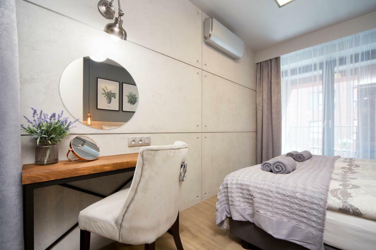 Jacuzzi Apartments Cracóvia Exterior foto